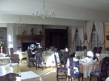 Logis Hotel & Restaurant - Auberge De La Foret Hazebrouck Exterior photo